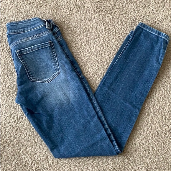 Jeans - Picture 1 of 4